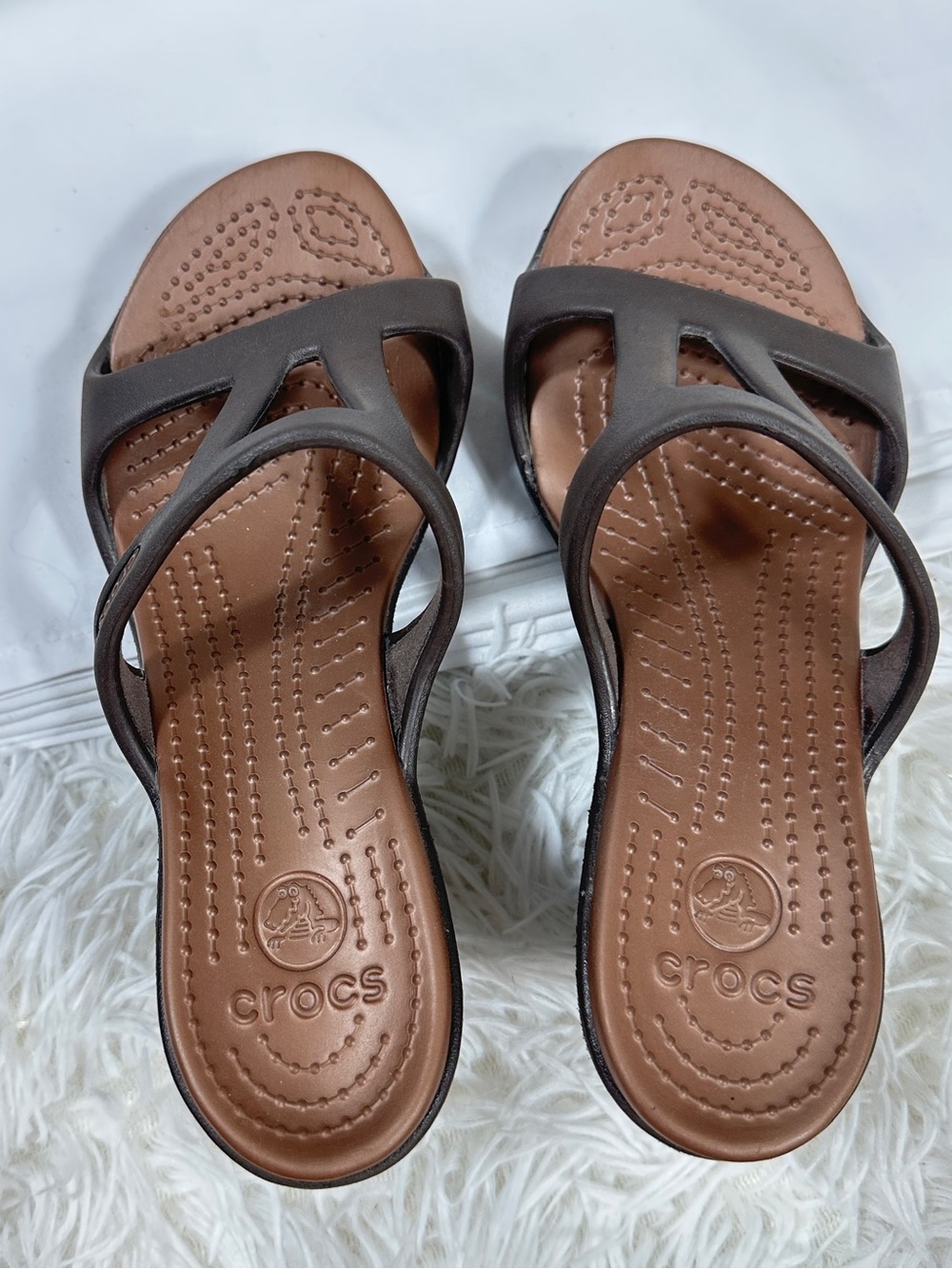 Crocs Sandals Cyprus II Womens Size 6 Brown Chunky Heels Slip-On Comfort Shoes - Picture 7 of 11